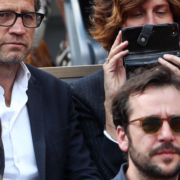 Fabien Galthié et sa femme Coline Galthié - Célébrités dans les tribunes des internationaux de France de tennis de Roland Garros à Paris, France, le 6 juin 2019. © Jacovides-Moreau/Bestimage 