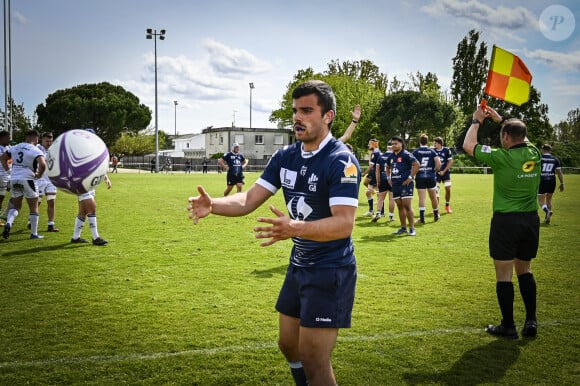 La mère de ses enfants Jane et Mathis.
Le fils du Selectionneur Fabien Galthié Mathis Galthié - Fabien et Mathis Galthié durant le Match Espoir Agen vs Colomiers à Agen le 10 avril 2021. © Thierry Breton / Panoramic / Bestimage