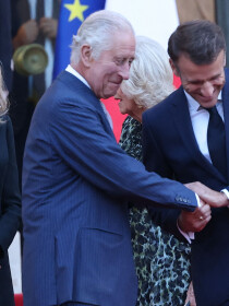 "C'est un peu chiant" : Charles III et Camilla à Paris, la compagne américaine d'un célèbre chanteur français agacée !