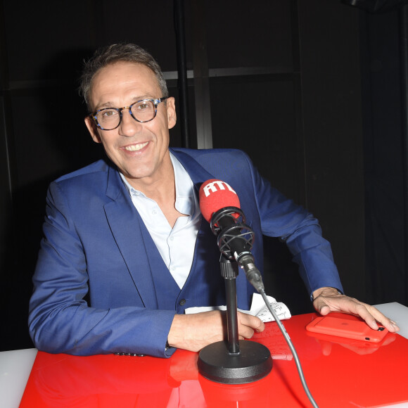 Ce à quoi Julien Courbet a ajouté : "Voilà pourquoi je diminue ma consommation de viande, au delà des bienfaits sur ma santé. Je ne veux plus être responsable de cette souffrance".
Julien Courbet - Conférence de rentrée de la station de radio RTL à Paris. Le 13 septembre 2017 © Coadic Guirec / Bestimage 