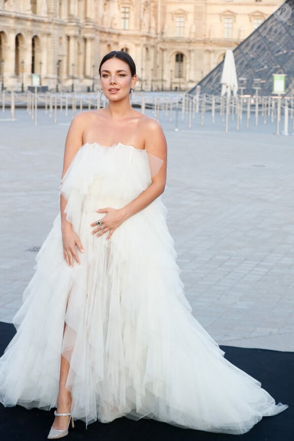 Melissa Aouragh - Photocall de la soirée Lancome X Louvre lors de la Fashion week de Paris (PFW), dans la cour du musée du Louvre, à Paris, France, le 26 septembre 2023. © Christophe Clovis/Bestimage 