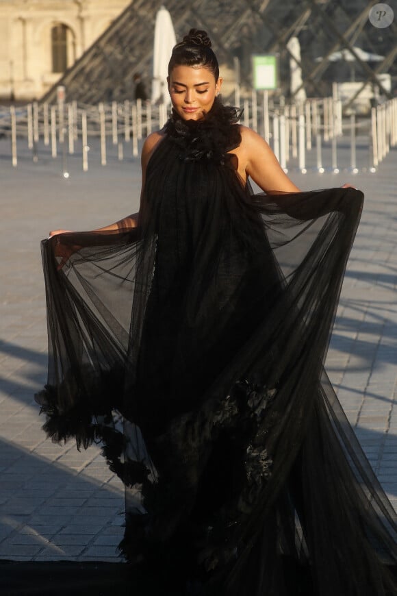 Asmaa Galal - Photocall de la soirée Lancome X Louvre lors de la Fashion week de Paris (PFW), dans la cour du musée du Louvre, à Paris, France, le 26 septembre 2023. © Christophe Clovis/Bestimage 