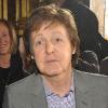 Paul McCartney et Nancy Shevell lors du défilé de Stella McCartney, le 8 mars 2010 à Paris