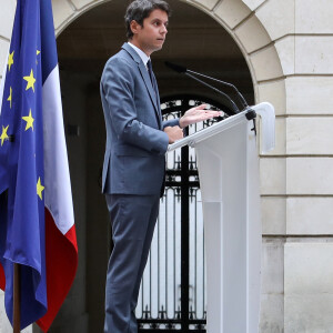 Gabriel Attal, ministre de l'Éducation nationale et de la Jeunesse lors de la conférence de presse à l'occasion de la rentrée scolaire, à Paris, le 28 août 2023, au ministère de l'Education. © Stéphane Lemouton / Bestimage