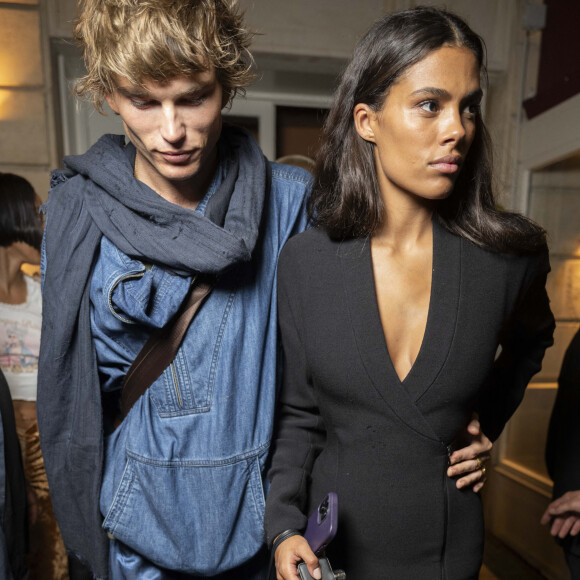 Tina Kunakey a diné avec Jordan Barrett
Exclusif - Jordan Barrett et Tina Kunakey - Personnalités au restaurant Siena lors de la fashion week printemps / été 2024 à Paris le 30 septembre 2023. © Pierre Perusseau / Tiziano Da Silva / Bestimage 