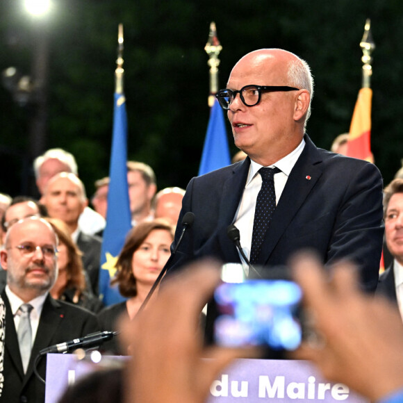Christian Estrosi, le maire de Nice, avec sa femme, Laura Tenoudji Estrosi et son invité d'honneur Edouard Philippe, a orchestré "Lou Festin Nissart", un diner amical et convivial autour du maire, au jardin Albert 1er sur la Coulée Verte à Nice le 1 septembre 2023. © Bruno Bebert/Bestimage
