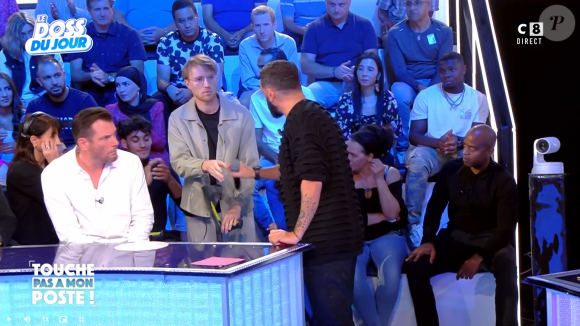 Un spectateur perturbe "TPMP" en plein direct.