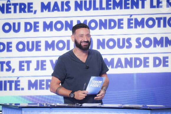 Exclusif - Cyril Hanouna - Sur le plateau de l'émission TPMP (Touche Pas à Mon Poste) présentée en direct par C.Hanouna et diffusée sur C8 - Paris le 03/10/2023 - © Jack Tribeca / Bestimage 