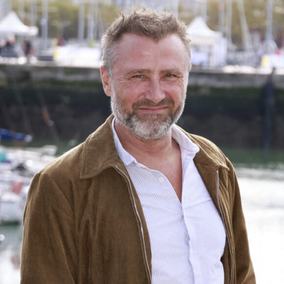 Alexandre Brasseur s'est marié pour la deuxième fois ! 
Alexandre Brasseur de la série Demain nous appartient, DNA La 25e édition du Festival de la fiction télé de La Rochelle. © Christophe Aubert via Bestimage