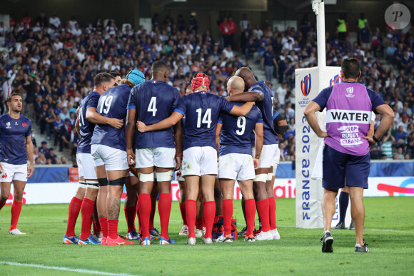 Reste d'autres hypothèses, moins réjouissantes...
Equipe de France