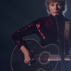 Taylor Swift chante betty (Live from the 2020 Academy of Country Music Awards), le 18 septembre 2020 