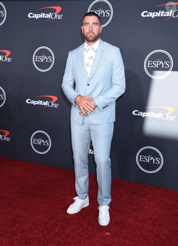 Travis Kelce au photocall de la soirée des "2022 ESPYS Awards" à Los Angeles, le 20 juillet 2022. 