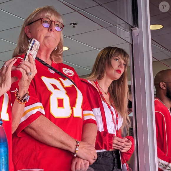 EXCLUSIVE Kansas City, MO - Taylor Swift watches Chiefs game in person with Travis Kelce's mom Pictured: Donna Kelce and Taylor Swift