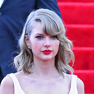 Taylor Swift lors de la soirée du Met Ball / Costume Institute Gala 2014: "Charles James: Beyond Fashion" à New York. Le 5 mai 2014. 