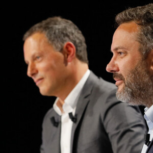 Marc-Olivier Fogiel (directeur général de BFMTV), Bruce Toussaint - Conférence de presse de rentrée de BFMTV saison 2021/2022 à l'Altice Campus à Paris, France, le 25 août 2021. © Christophe Clovis/Bestimage