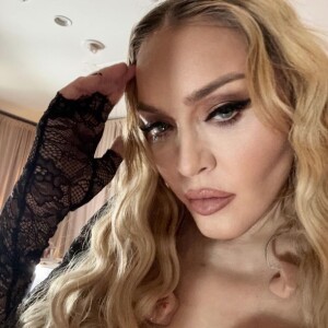 Il y a quelques jours, la chanteuse a dévoilé les coulisses de sa routine beauté. 
Madonna sur Instagram. Le 4 octobre 2023.