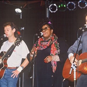 Jean-Jacques Goldman avec Michael Jones et Carol Fredericks