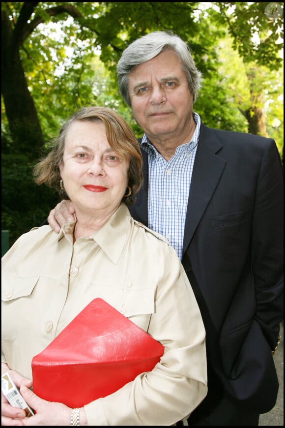 Pendant une trentaine d'années, Jean Sorel a été marié avec Anna Maria Ferrero.
Jean Sorel et sa femme Anna Maria Ferrero - Cérémonie d'ouverture du Festival International Cinéma costumes et mode. Paris.