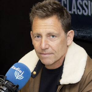 Exclusif - Daniel Riolo - Daniel Riolo lors de l'enregistrement de l'émission "Classico" sur Radio J à Paris. Le 28 février 2022 © Jack Tribeca / Bestimage