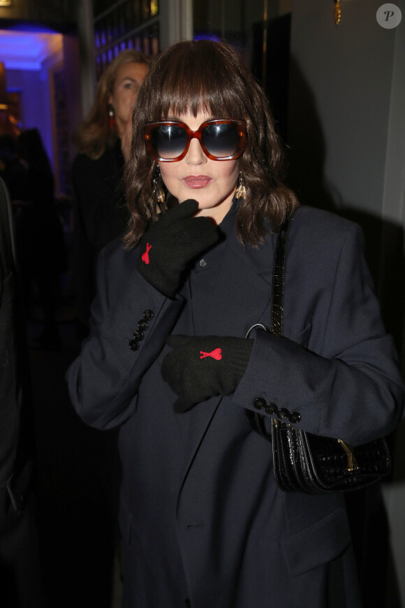 Exclusif - Isabelle Adjani - Dîner de l'association AEM (Un Avenir pour les Enfants du Monde), au profit des enfants du Rwanda par Babeth Djian au pavillon Ledoyen à Paris. Le 23 mars 2023 © Bertrand Rindoff Petroff-Olivier Borde / Bestimage