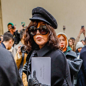 Isabelle Adjani - Arrivées au défilé de mode Haute-Couture Christian Dior au musée Rodin lors de la Fashion Week Printemps-été 2023 de Paris, France, le 23 janvier 2023. © Veeren-Clovis/Bestimage