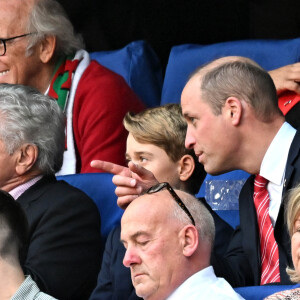 Le prince William et son fils le prince George - Quart de finale de la Coupe du monde de Rugby 2023 entre le Pays de Galles et l'Argentine. Marseille, le 14 octobre 2023. © Bruno Bebert / Bestimage