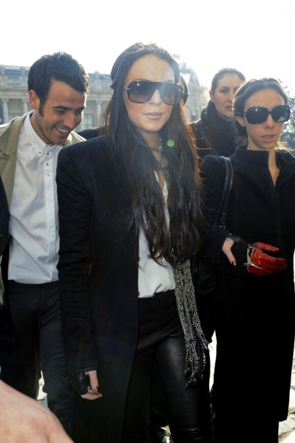 Lindsay Lohan au défilé Chanel le 9 mars à Paris au Grand Palais