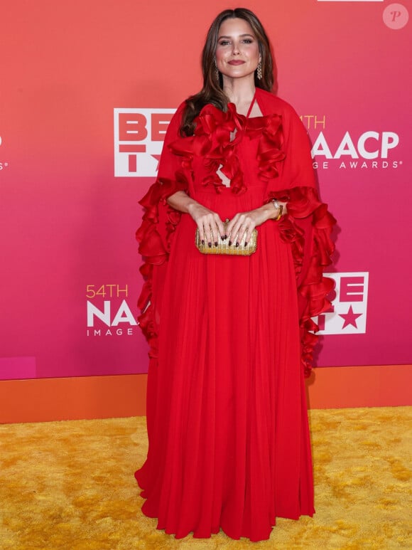 Sophia Bush - Les célébrités lors de la 54ème cérémonie des NAACP Image Awards à Pasadena, le 25 février 2023. 