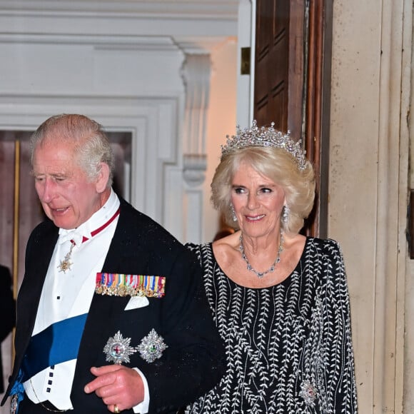 Le roi Charles III d'Angleterre et la reine consort Camilla Parker Bowles lors d'un dîner à la Mansion House à Londres, en l'honneur du travail des institutions civiques de la ville de Londres. Le 18 octobre 2023 