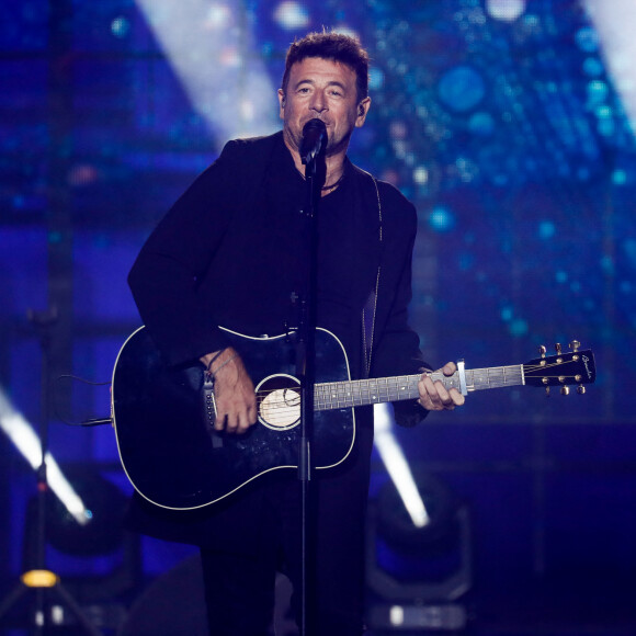 Exclusif - Patrick Bruel - Enregistrement de l'émission "Paris 2024 le concert événement...dans un an les jeux" sur le parvis de l'Hôtel de Ville de Paris, diffusée le 25 juillet sur France 2 à 21h10. Le 3 juillet 2023 © Tiziano Da Silva-Christophe Clovis / Bestimage