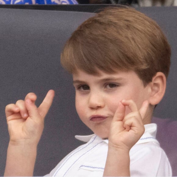 Le prince Louis est déjà très apprécié des Anglais
Le prince Louis de Cambridge - Jubilé de platine de la reine Elisabeth II d'Angleterre à Bukingham Palace à Londres