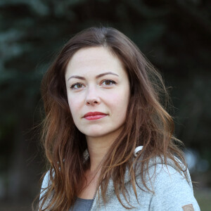 C'est notamment sa partenaire de jeu dans "Plus belle la vie" et amie de longue date, Dounia Coesens, qui pleure aujourd'hui sa disparition. 
Photocall avec Dounia Coesens de la série "La doc et le véto" lors de la 25ème Edition du Festival TV de Luchon. Le 4 février 2023 © Patrick Bernard / Bestimage