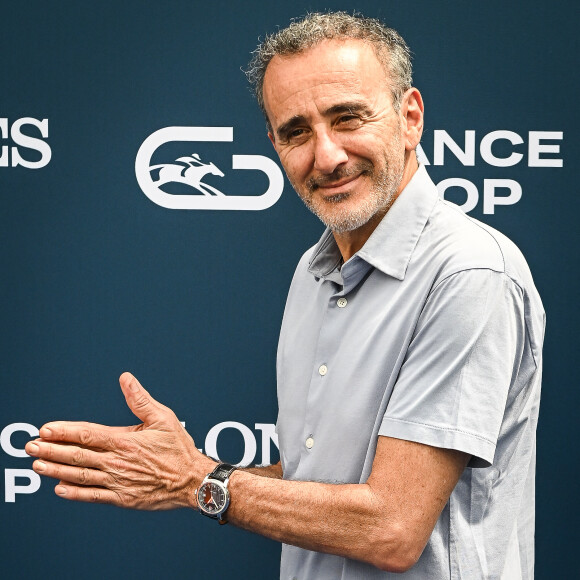 A savoir l'Abbaye Notre-Dame de Sénanque.
Elie Semoun au photocall de la 174ème édition du Prix de Diane Longines à l'hippodrome de Chantilly, France, le 18 juin 2023. © Matthieu Mirville/Bestimage 