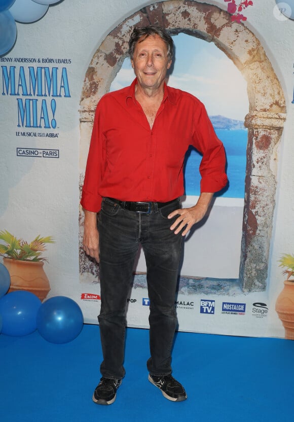 Antoine de Maximy - Soirée de gala pour la première de la comédie musicale "Mamma Mia ! Le Musical" au Casino de Paris le 26 octobre 2023. © Coadic Guirec/Bestimage