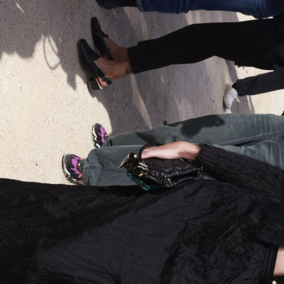 Deva Cassel - No Web - Arrivées des people au défilé Dior dans les jardins des Tuileries lors de la Paris Fashion Week, saison printemps-été 2024 le 26 septembre 2023. 