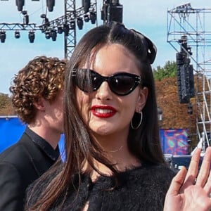 Deva Cassel - Arrivées au défilé Christian Dior prêt à porter femme Printemps/Été 2024 lors de la Fashion Week de Paris (PFW), au Jardin des Tuileries à Paris, France, le 26 septembre 2023. © Denis Guignebourg/Bestimage 