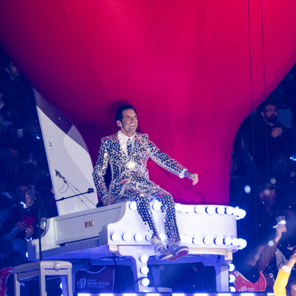 Il avait décidé de "tout refaire"
Medley de Mika - Personnalités à la finale de la coupe du monde de rugby Afrique du Sud / Nouvelle Zélande (12 - 11) au stade de France à Saint-Denis le 28 octobre 2023. 
