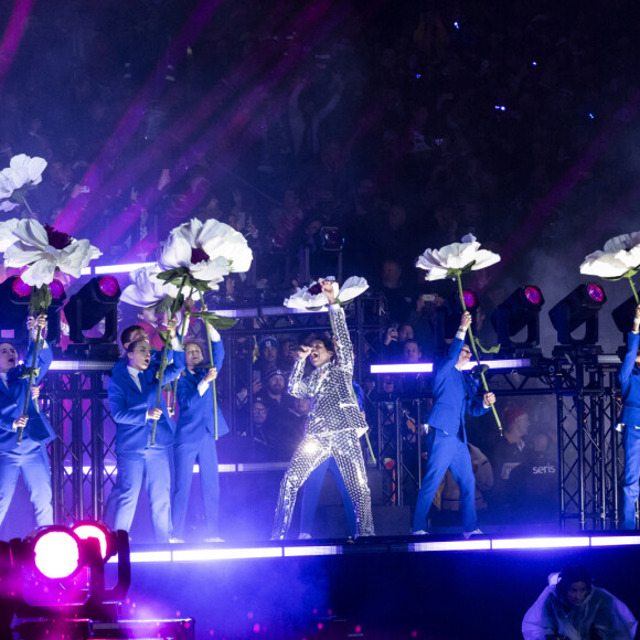 Medley de Mika - Personnalités à la finale de la coupe du monde de rugby Afrique du Sud / Nouvelle Zélande (12 - 11) au stade de France à Saint-Denis le 28 octobre 2023. 