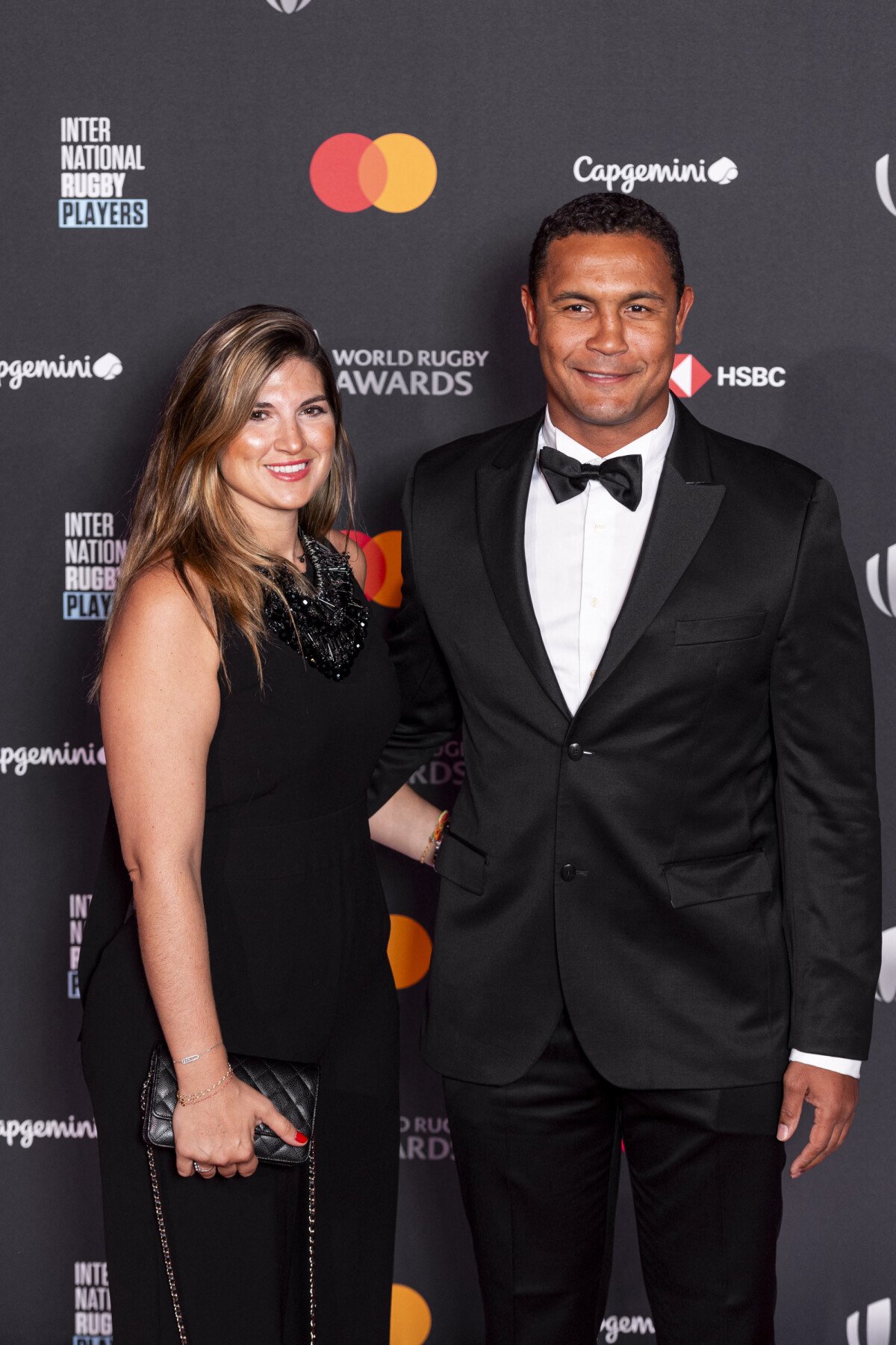 Photo : Thierry Dusautoir et sa femme Sofia - Photocall des World Rugby  Awards à lOpéra Garnier à Paris le 29 octobre 2023. © Pierre  PerusseauBestimage - Purepeople