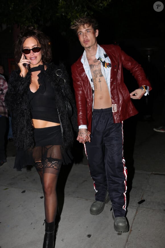 Jaden Hossler et Anastasia "Stassie" Karanikolaou à la soirée d'Halloween de Kendall Jenner au Chateau Marmont de Los Angeles.