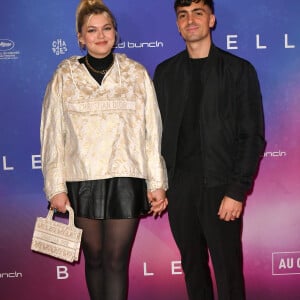 Louane et son compagnon Florian Rossi - Avant-première de "Belle" film animé japonais au Grand Rex à Paris le 6 décembre 2021 . © Veeren / Bestimage 