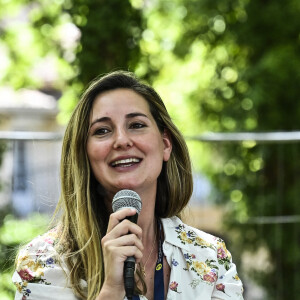 Marie Portolano lors du festival International du Journalisme à Couthures-sur-Garonne, France, le 15 juillet 2022. © Thierry Breton /Panoramic/Bestimage