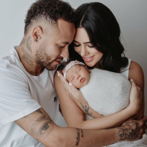 Neymar et Bruna Biancardi sont devenus parents il y a seulement trois semaines d'une fille prénommée Mavie
Neymar et Bruna Biancardi sur Instagram