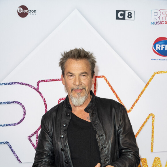 Exclusif - Florent Pagny - Photocall et Backstage de l'événement musical "RFM Music Show" édition spéciale pour les 40 ans de la célèbre radio au Palais des Sports de Levallois-Perret et avec le retour des lives. Ce concert exceptionnel sera retransmis sur C8 le mercredi 30 juin. Émission présentée par B.Montiel et L.Rétory. Levallois-Perret le 26 juin 2021 © Veeren Ramsamy - Pierre Perusseau / Bestimage