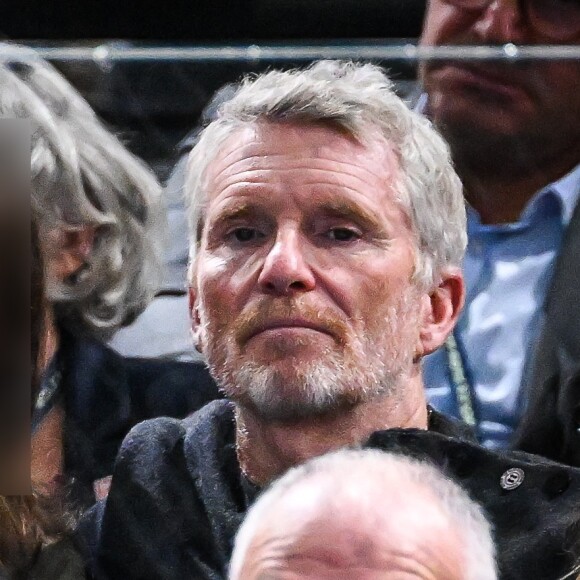 Denis Brogniart avait quant à lui fait le déplacement avec l'une de ses filles.
Denis Brogniart avec sa fille - People dans les tribunes de la demi-finale de l'Open Rolex Paris Masters à l'Accor Arena entre N. Djokovic contre A. Rublev le 4 Novembre 2023. © Matthieu Mirville/Bestimage