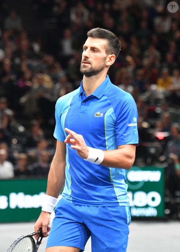 Novak Djokovic - Novak Djokovic remporte la demi-finale de l'Open Rolex Paris Masters à l'Accor Arena contre Andrey Rublev, Paris le 4 novembre 2023. © Veeren/Bestimage