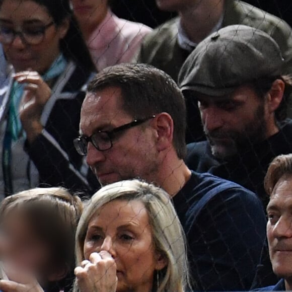 Laurence Ferrari, son mari Renaud Capuçon - People dans les tribunes du Rolex Paris Bercy Masters 1000 remporté par Novak Djokovic contre Grigor Dimitrov , le 4 novembre 2023. © Veeren/Bestimage