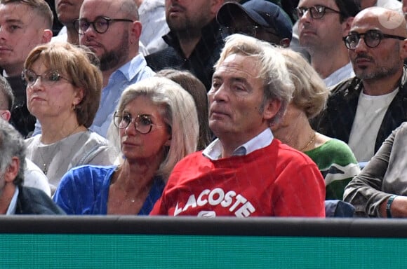 Gilles Cohen et sa femme Karine Paschal - People dans les tribunes du Rolex Paris Bercy Masters 1000 remporté par Novak Djokovic contre Grigor Dimitrov , le 4 novembre 2023. © Veeren/Bestimage