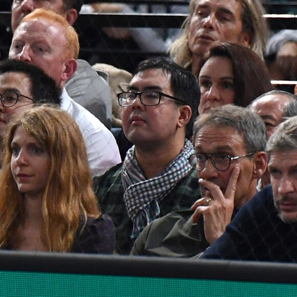 Julien Courbet - People dans les tribunes du Rolex Paris Bercy Masters 1000 remporté par Novak Djokovic contre Grigor Dimitrov , le 4 novembre 2023. © Veeren/Bestimage