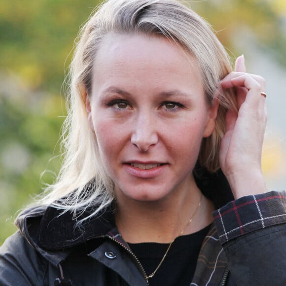 Rassemblement contre l'offensive islamique à l'École en présence de Marion Maréchal à Paris le 15 octobre 2022. © Jonathan Rebboah / Panoramic / Bestimage